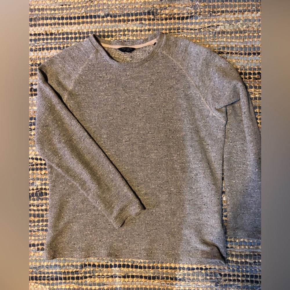 Men's Gray Crewneck Sweater
100% Cotton
Jack & Jones
Size XL